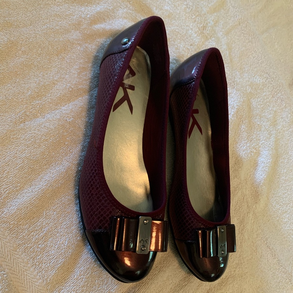 Women’s shoes